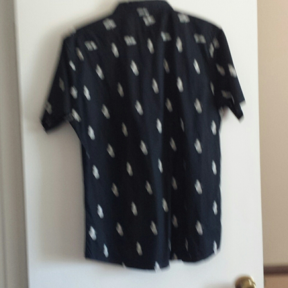 NWT Molokai Surf Co. Hawaiian Casual Shirt - Picture 5 of 5